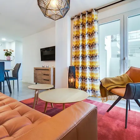 Apartment Casa Tumry *